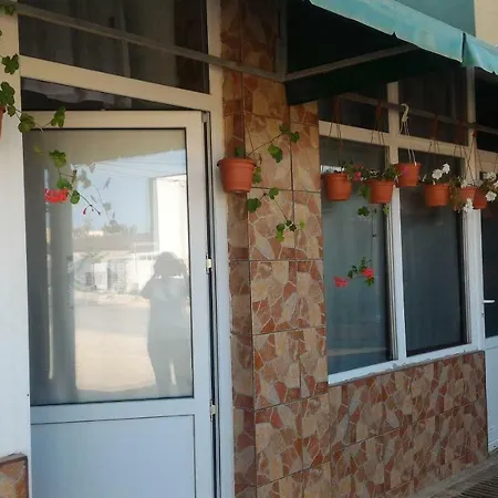 Appartamento Sigura Met Năvodari